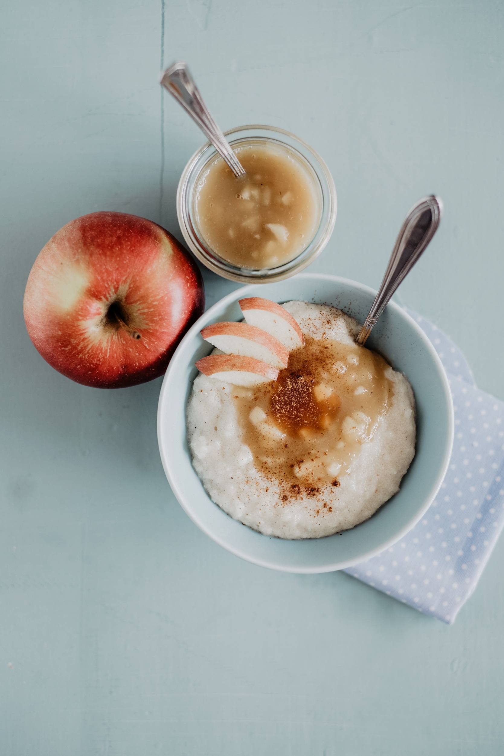 Rezept für Griesbrei mit Zimt und selbstgemachter Apfelmus