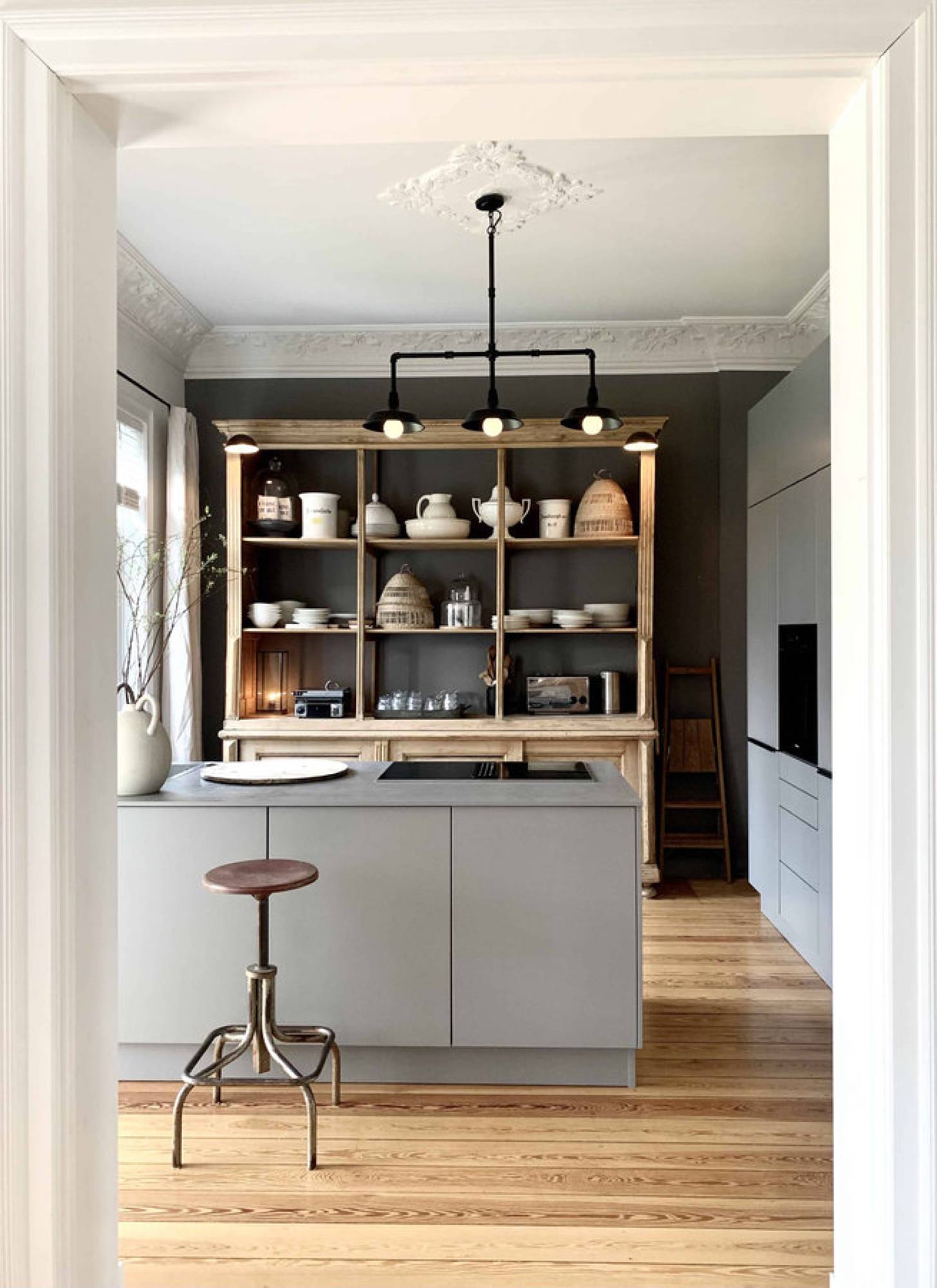 WOHNEN MIT DER TRENDFARBE GRAU - GreyinGreyinGreen