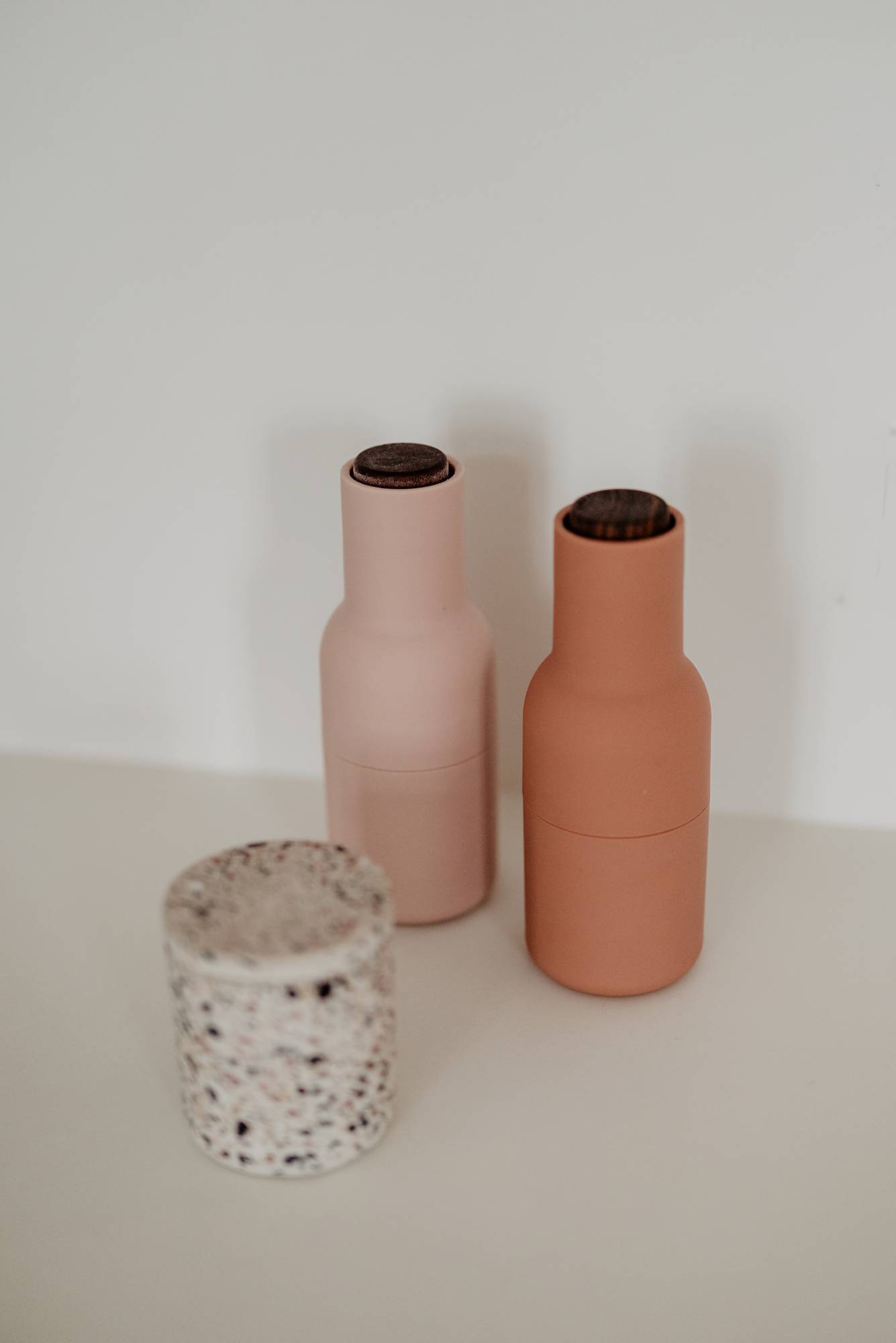 bottle grinder von menu in rose © Wiener Wohnsinn
