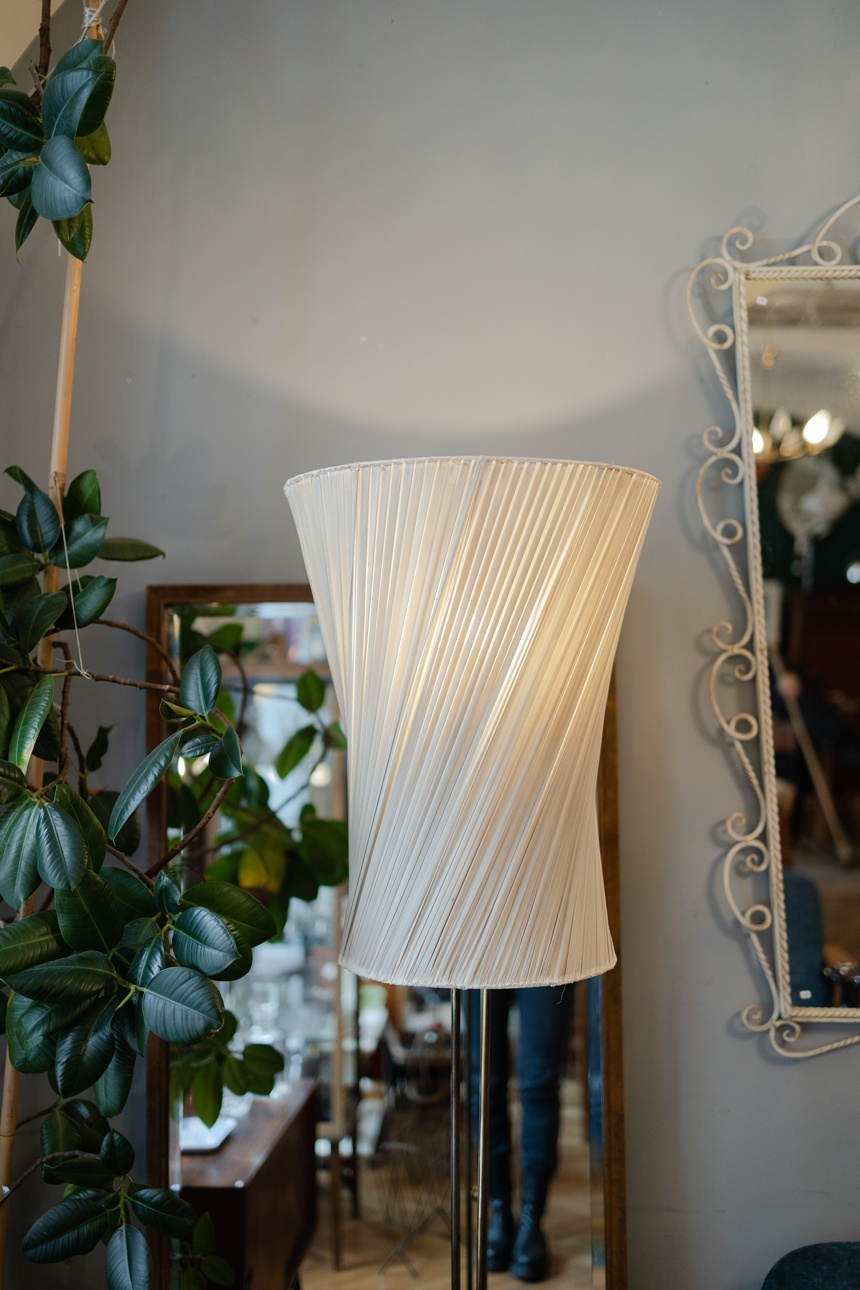 Leuchtendesign im BANANAS Vintage Store - Mein Wien Shoppingtipps