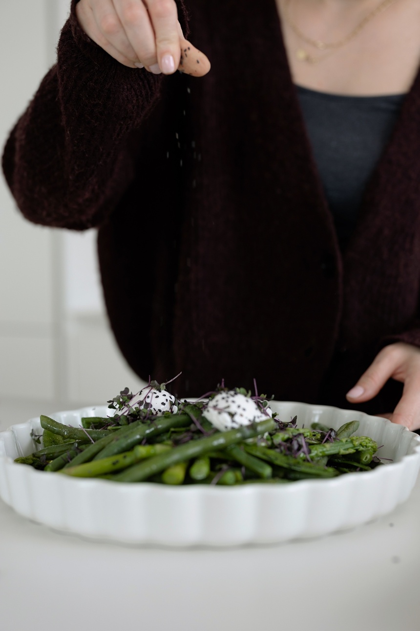 Osterbrunch Rezept - grünes Gemüse mit zweierlei Topfenaufstrich