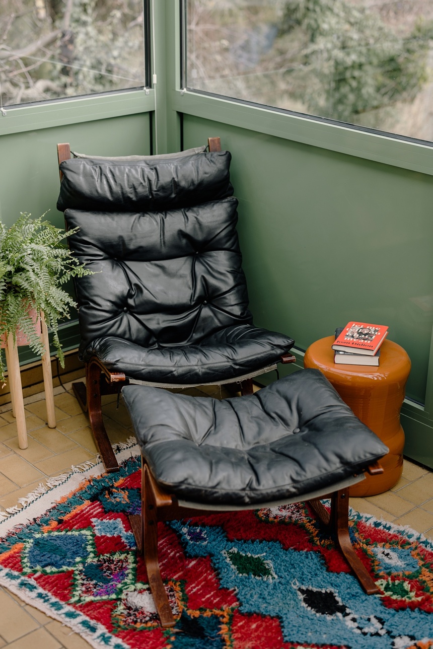 Siesta Chair Ingmar Relling - von Simone Raihmann - Wiener Wohnsinnige Homestory