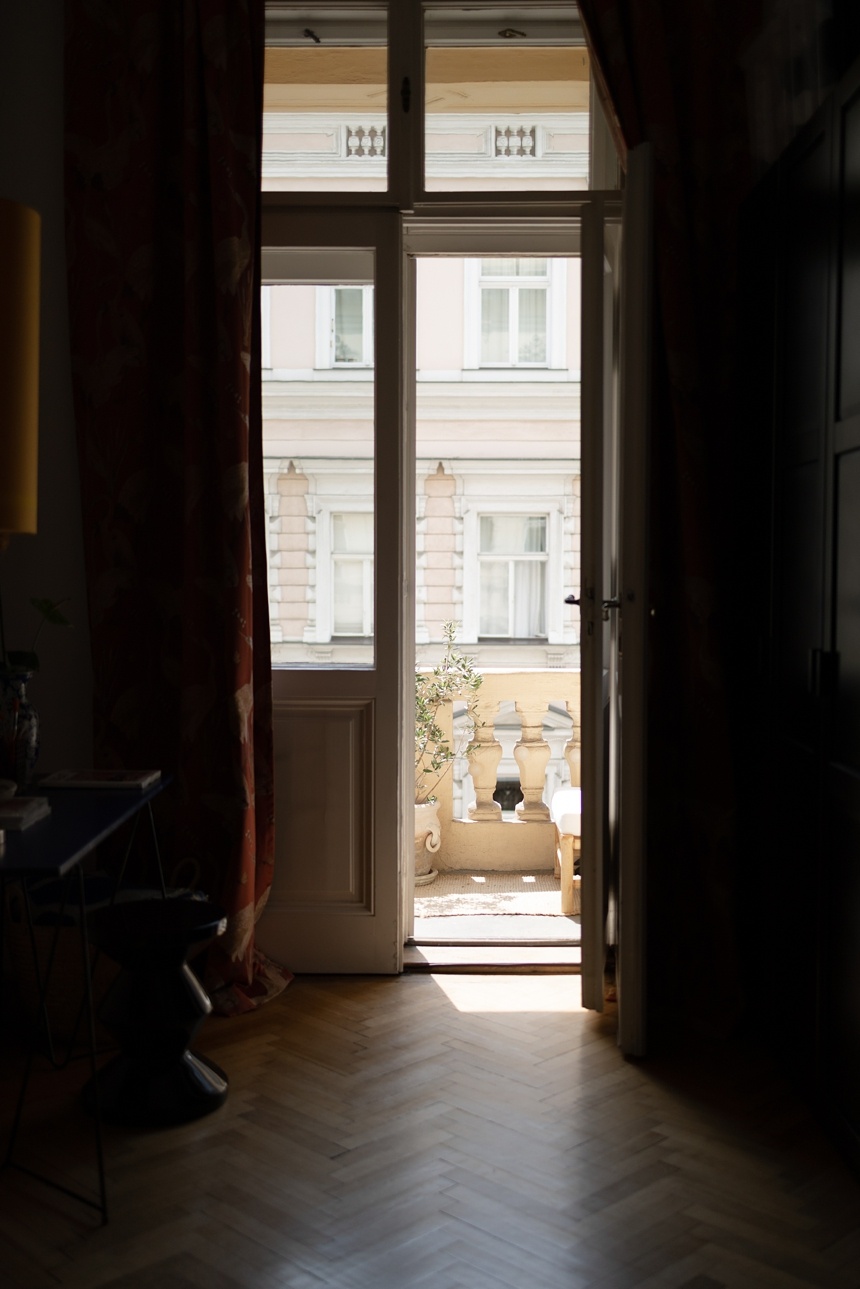 Altbauwohnung mit kleinem Balkon - Blick ins Grüne
