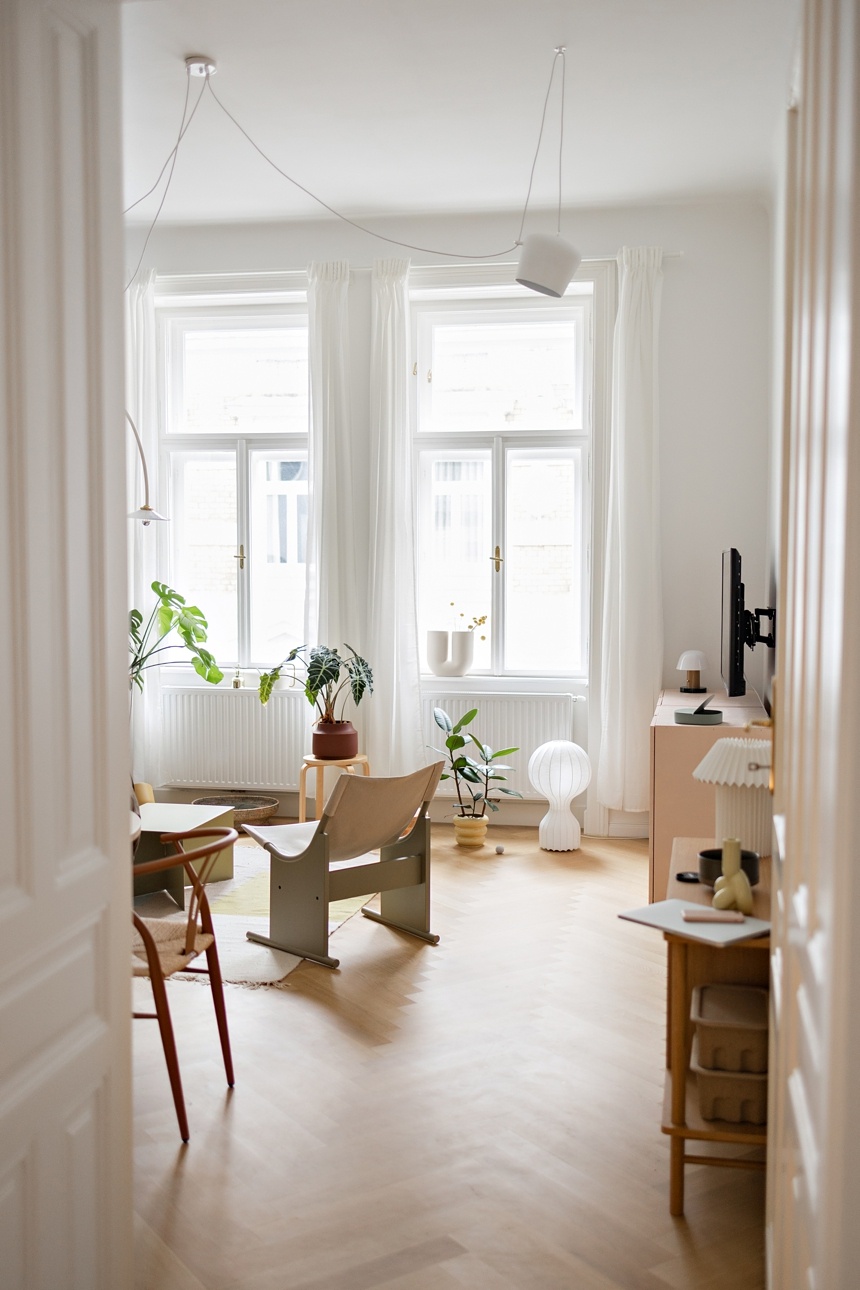 Die farbenfrohe Altbauwohnung von Laura Pineiro Atienza © Wiener Wohnsinn