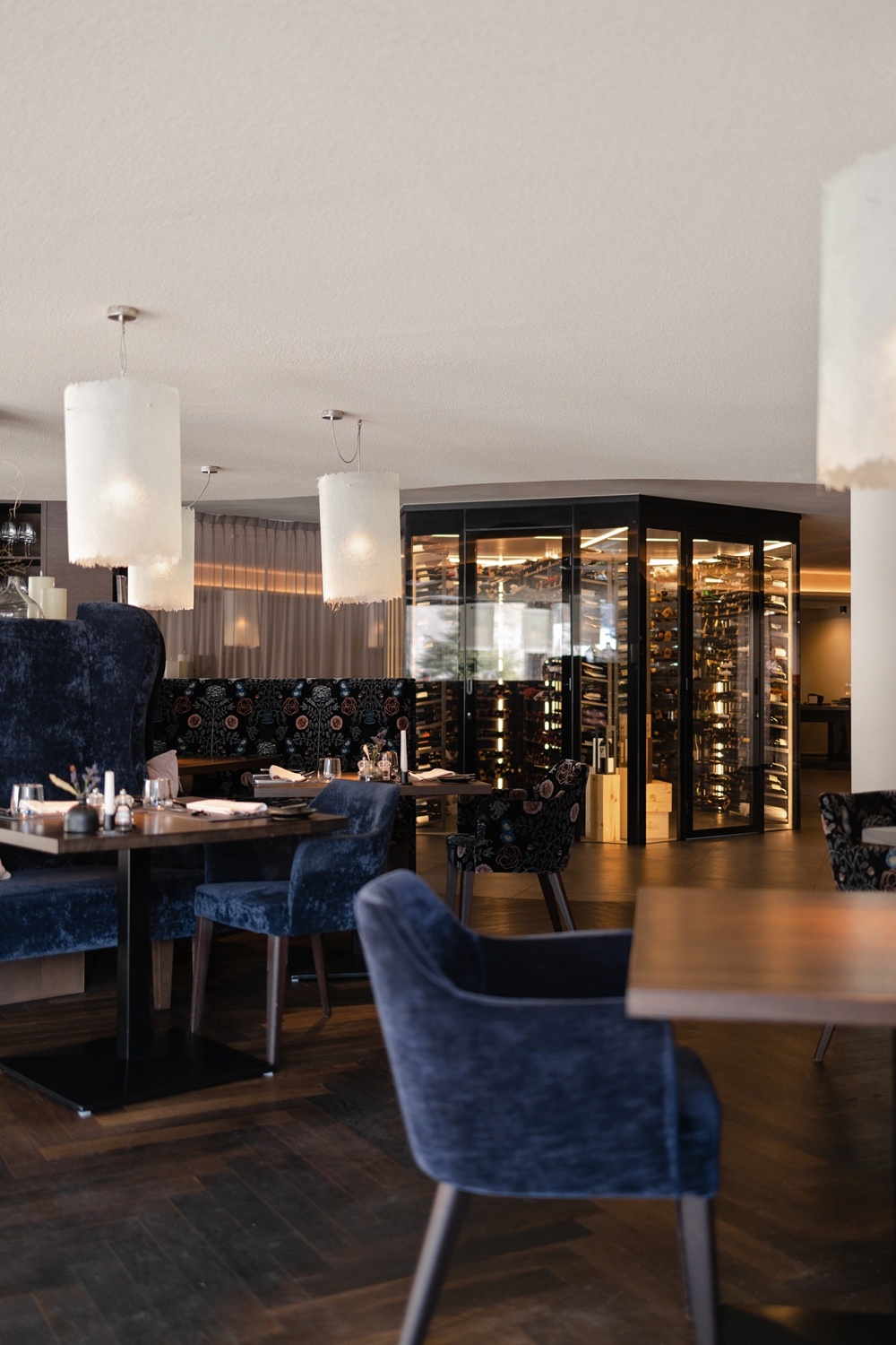 Restaurant Hotel Silena mit eigenem Käseschrank und Weinschrank